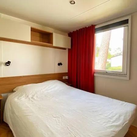 Mobil 6 Personnes Cap Ferret شاليه *